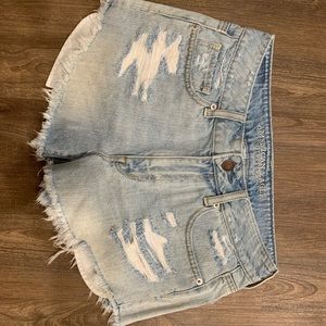 American eagle ripped vintage jean shorts
